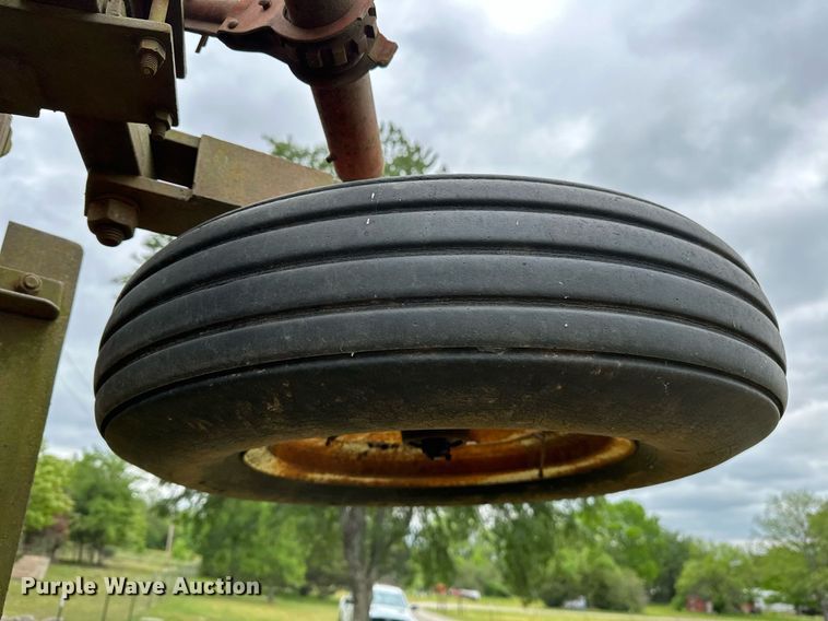 image for item LR9700 Bell B18BF  stalk chopper