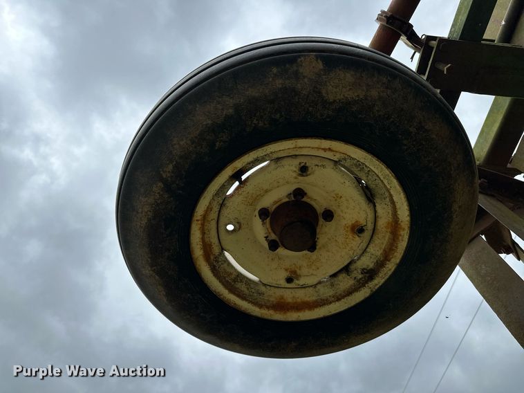 image for item LR9700 Bell B18BF  stalk chopper