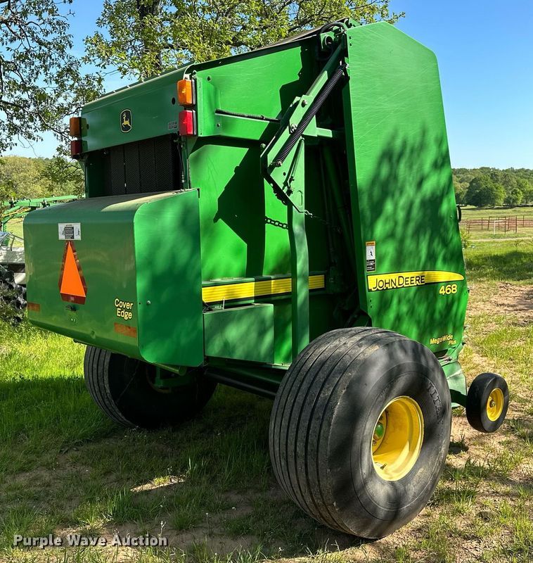 image for item LR9701 2010 John Deere 468  round baler