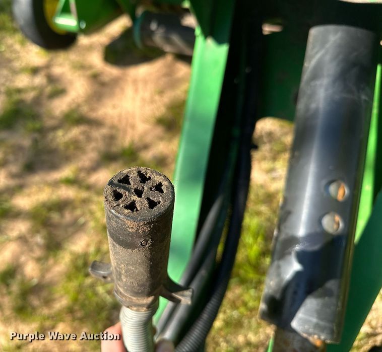 image for item LR9701 2010 John Deere 468  round baler