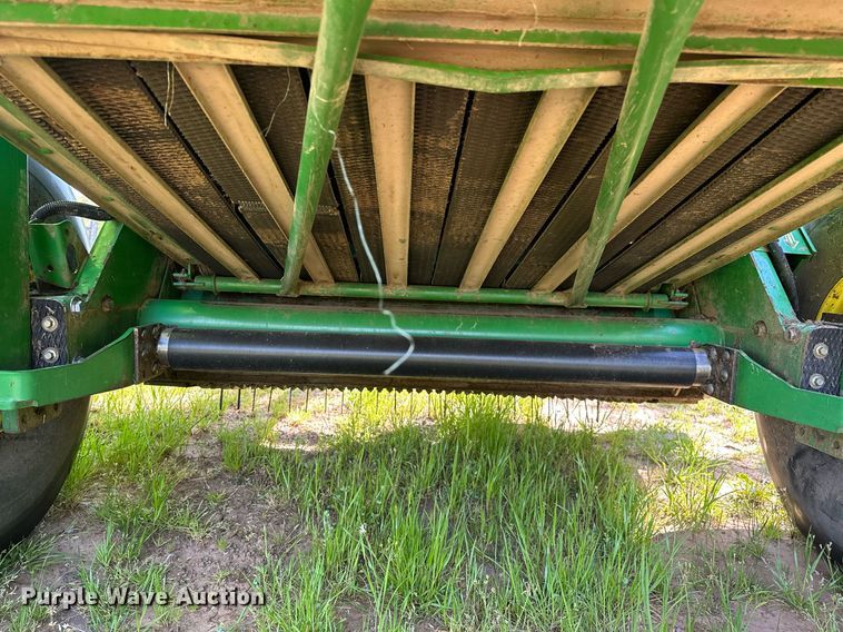 image for item LR9701 2010 John Deere 468  round baler