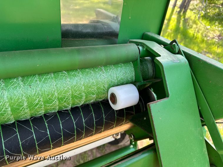 image for item LR9701 2010 John Deere 468  round baler
