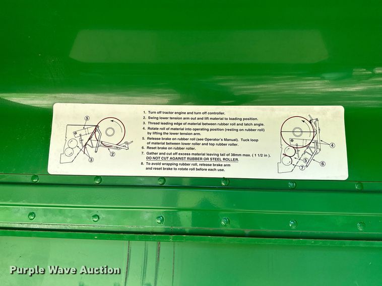 image for item LR9701 2010 John Deere 468  round baler