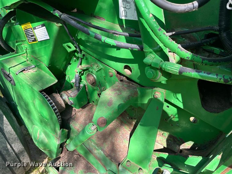 image for item LR9701 2010 John Deere 468  round baler