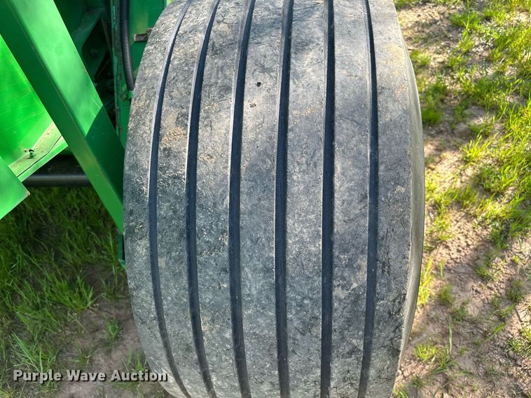 image for item LR9701 2010 John Deere 468  round baler