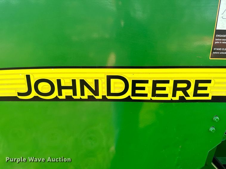image for item LR9701 2010 John Deere 468  round baler