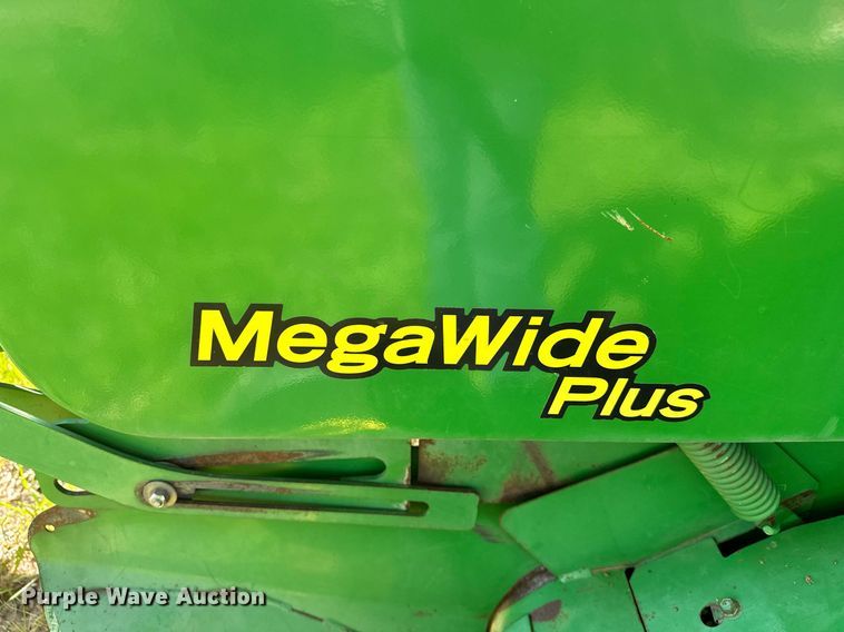 image for item LR9701 2010 John Deere 468  round baler