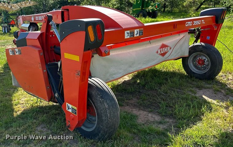 image for item LR9704 Kuhn GMD 3550 TL  disc mower