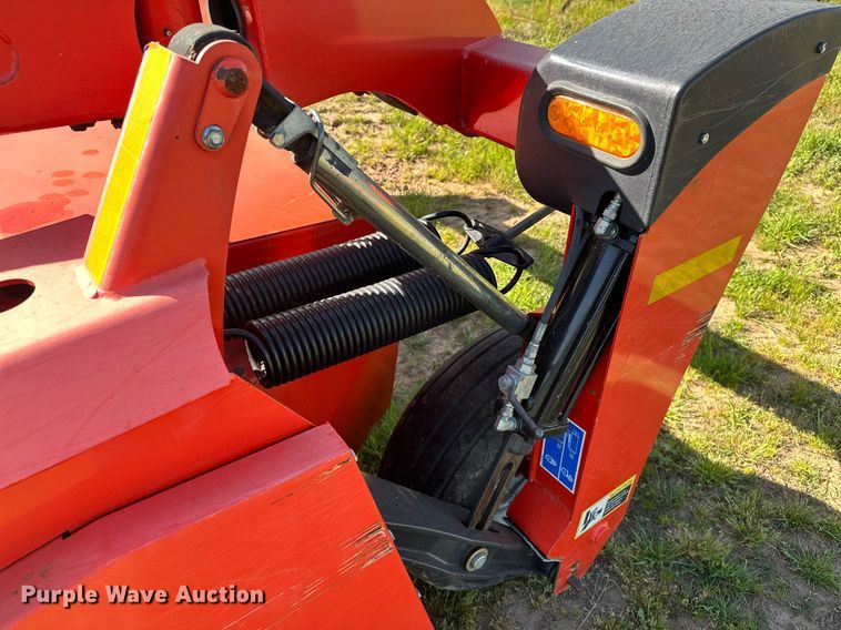 image for item LR9704 Kuhn GMD 3550 TL  disc mower