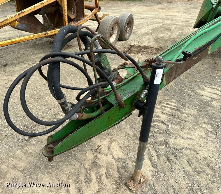image for item LR9714 1997 John Deere 1600A  swather / windrower