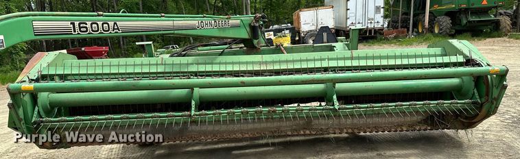 image for item LR9714 1997 John Deere 1600A  swather / windrower