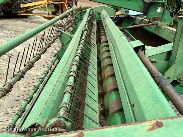 image for item LR9714 1997 John Deere 1600A  swather / windrower