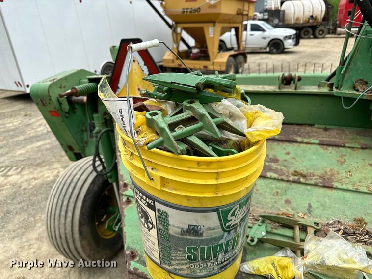 image for item LR9714 1997 John Deere 1600A  swather / windrower