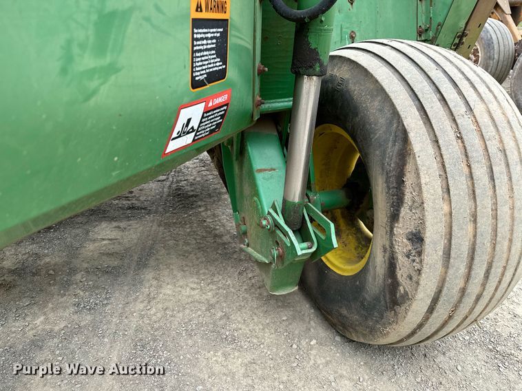 image for item LR9714 1997 John Deere 1600A  swather / windrower