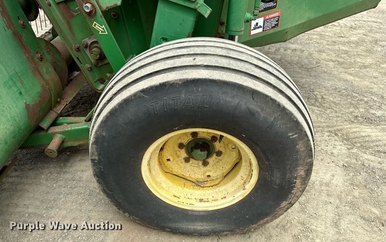 image for item LR9714 1997 John Deere 1600A  swather / windrower