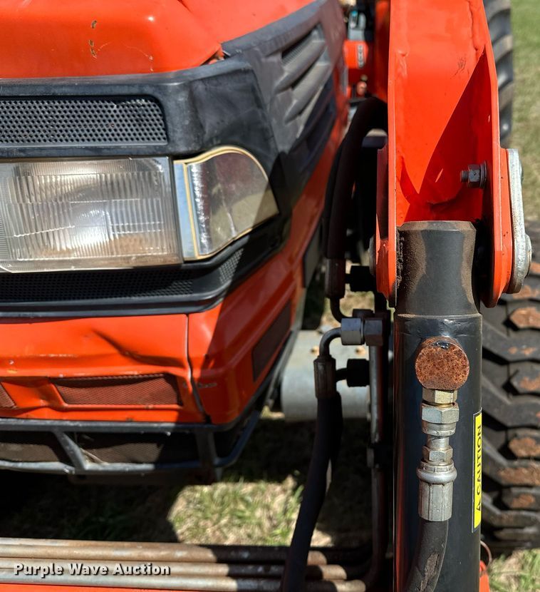 image for item LR9723 Kubota L4610D  MFWD tractor