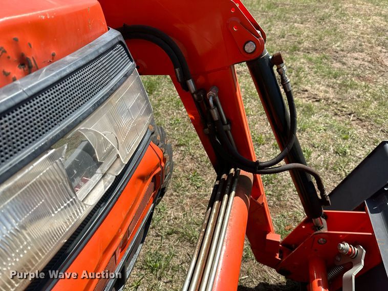 image for item LR9723 Kubota L4610D  MFWD tractor