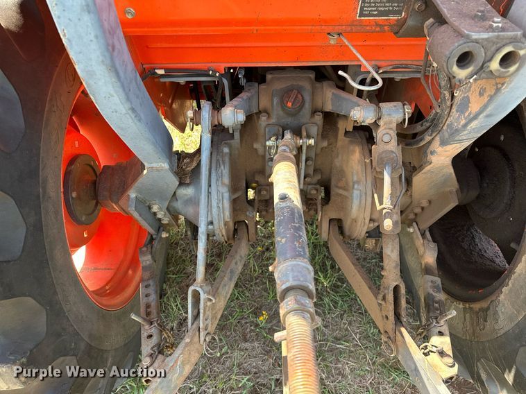 image for item LR9723 Kubota L4610D  MFWD tractor