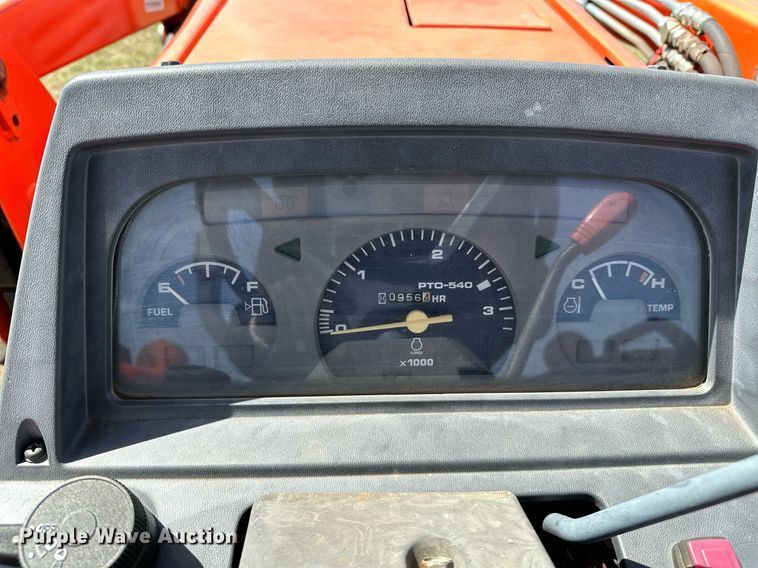 image for item LR9723 Kubota L4610D  MFWD tractor