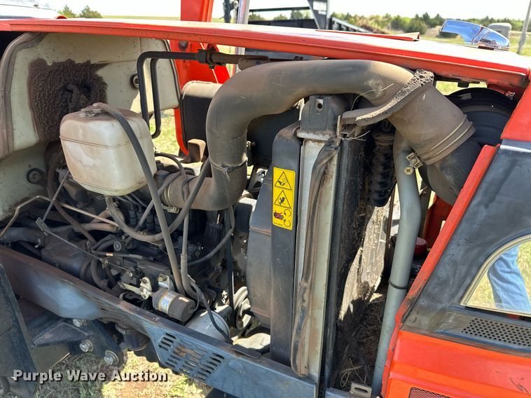 image for item LR9723 Kubota L4610D  MFWD tractor