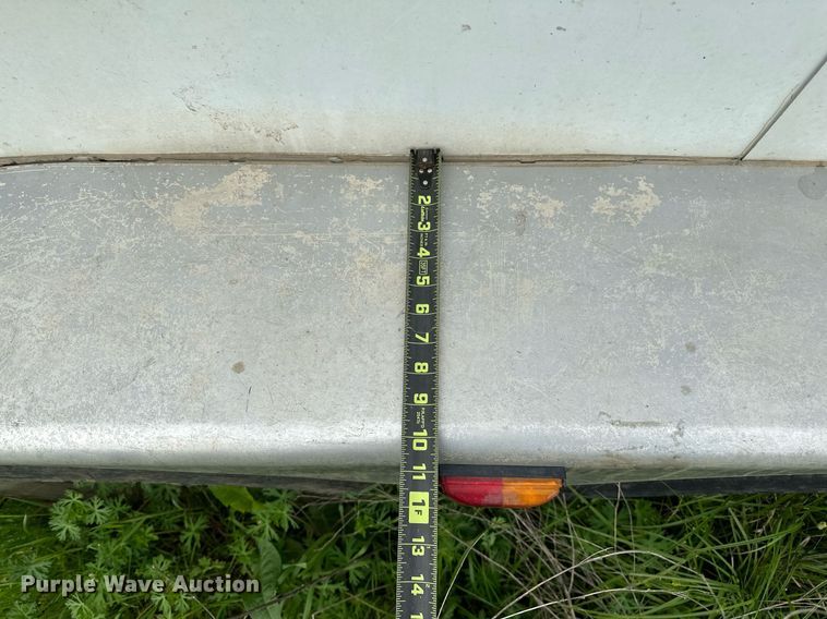 image for item LR9724 2003 Bison AlumaSport  livestock trailer