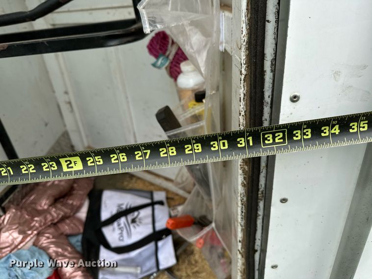 image for item LR9724 2003 Bison AlumaSport  livestock trailer