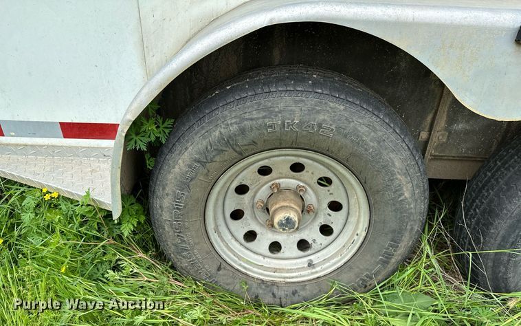 image for item LR9724 2003 Bison AlumaSport  livestock trailer