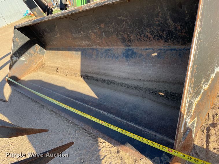 image for item LT9597 1982 John Deere 4840  tractor