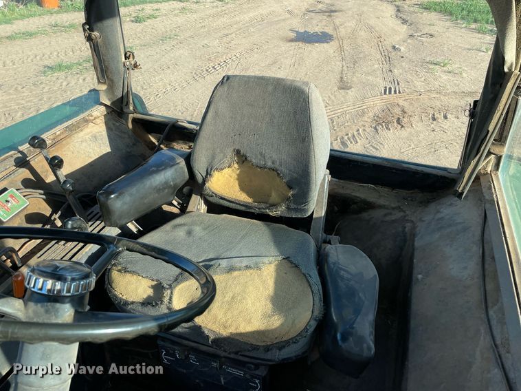 image for item LT9597 1982 John Deere 4840  tractor