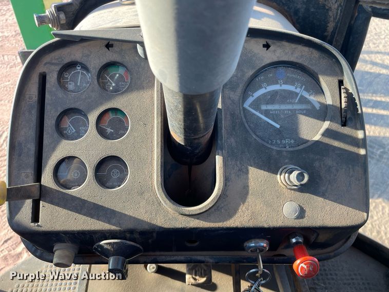 image for item LT9597 1982 John Deere 4840  tractor