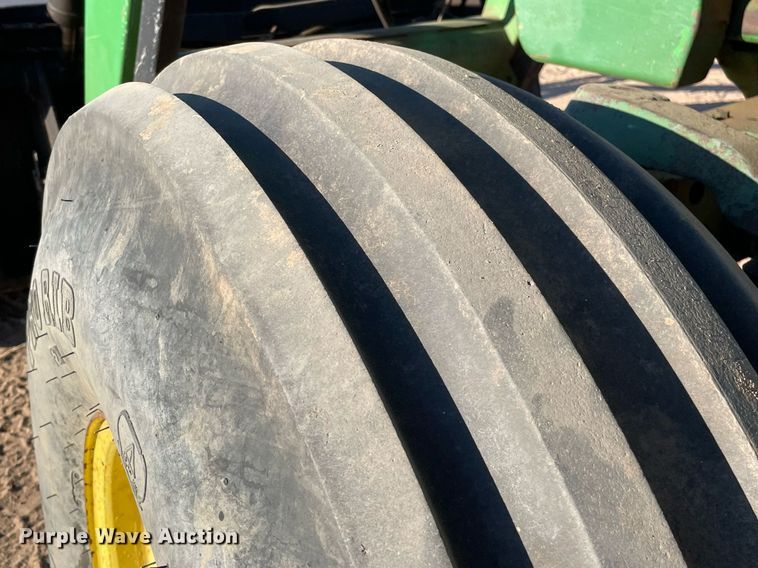 image for item LT9597 1982 John Deere 4840  tractor