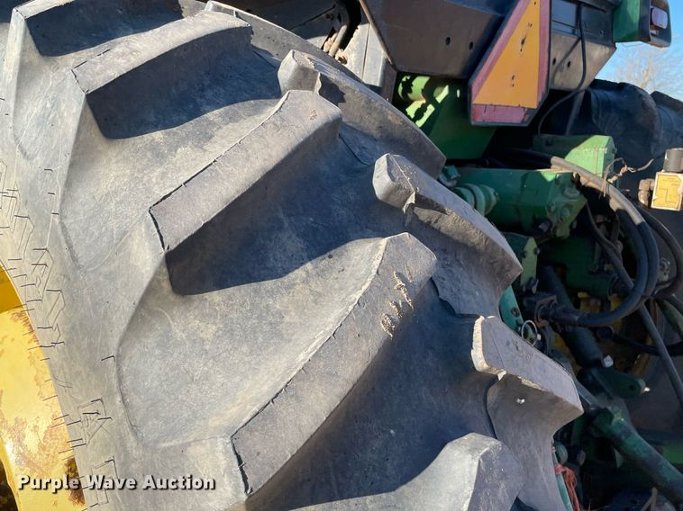 image for item LT9597 1982 John Deere 4840  tractor