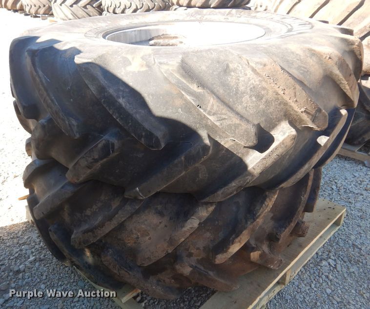 image for item LT9634 (2) Michelin 510/80R26 tires and wheels