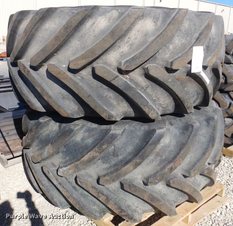 image for item LT9639 (2) Michelin 800/70R38 tires and wheels