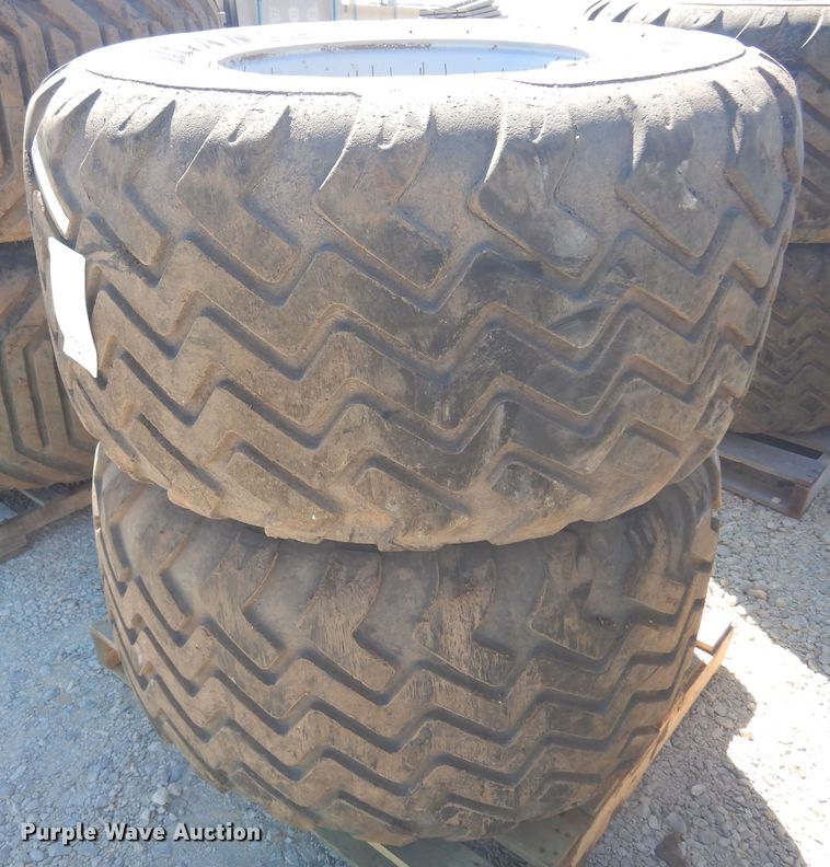 image for item LT9654 (2) Alliance 620/50R22.5 tires and wheels