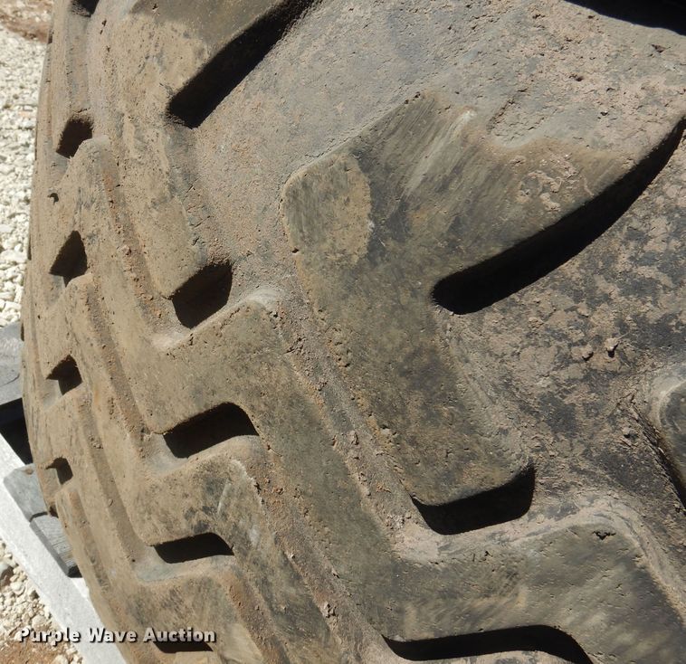 image for item LT9659 (2) Alliance 620/50R22.5 tires and wheels