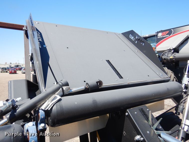 image for item LT9663 Parkland 453  hay bale accumulator