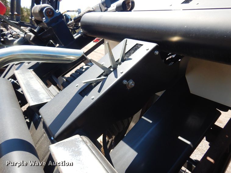 image for item LT9663 Parkland 453  hay bale accumulator