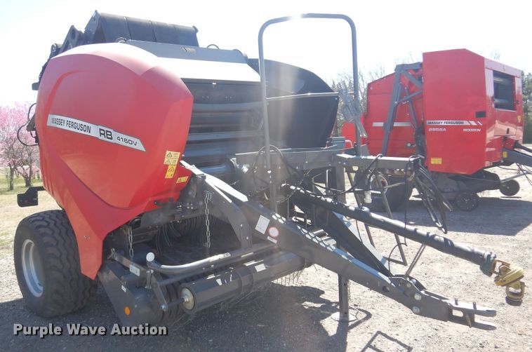 image for item LT9665 Massey  Ferguson 4160V  round baler