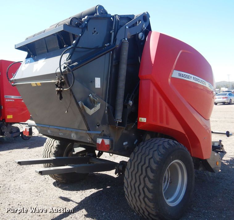 image for item LT9665 Massey  Ferguson 4160V  round baler