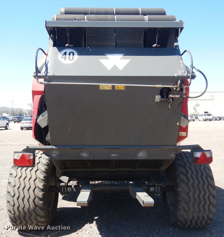 image for item LT9665 Massey  Ferguson 4160V  round baler