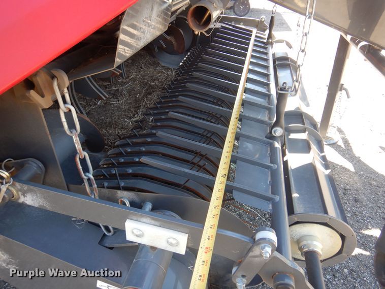 image for item LT9665 Massey  Ferguson 4160V  round baler