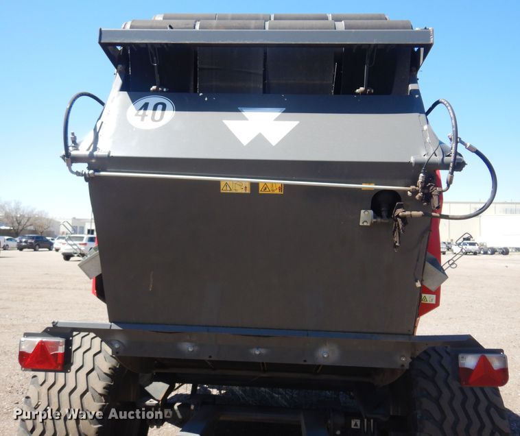 image for item LT9665 Massey  Ferguson 4160V  round baler