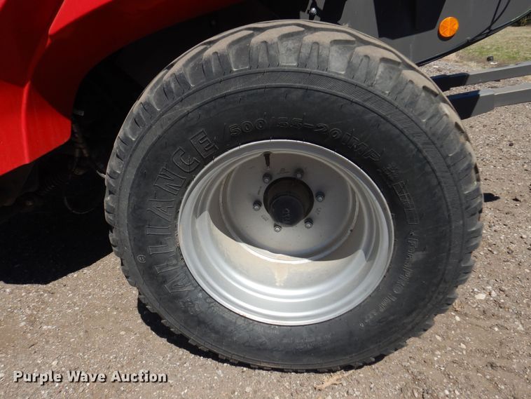 image for item LT9665 Massey  Ferguson 4160V  round baler