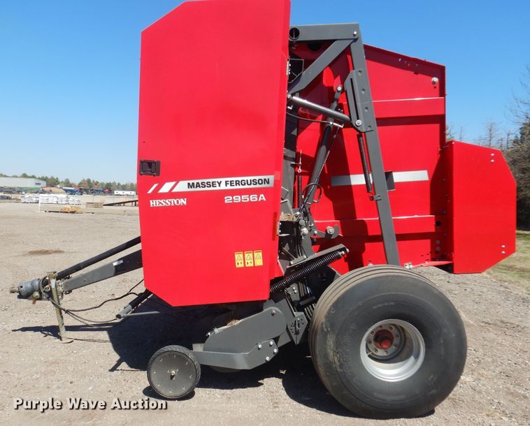 image for item LT9666 Massey  Ferguson 2956A  round Baler