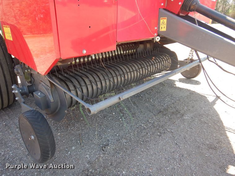 image for item LT9666 Massey  Ferguson 2956A  round Baler