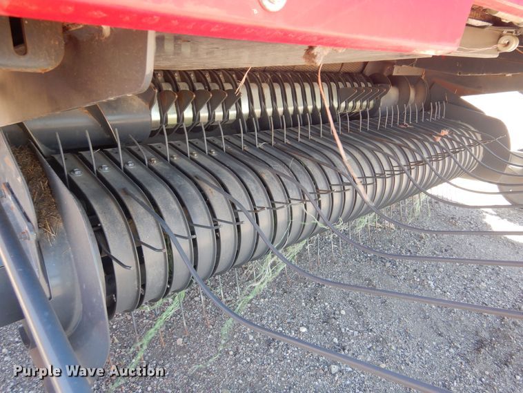 image for item LT9666 Massey  Ferguson 2956A  round Baler