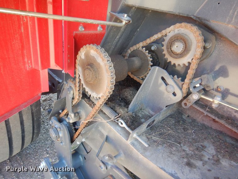 image for item LT9666 Massey  Ferguson 2956A  round Baler