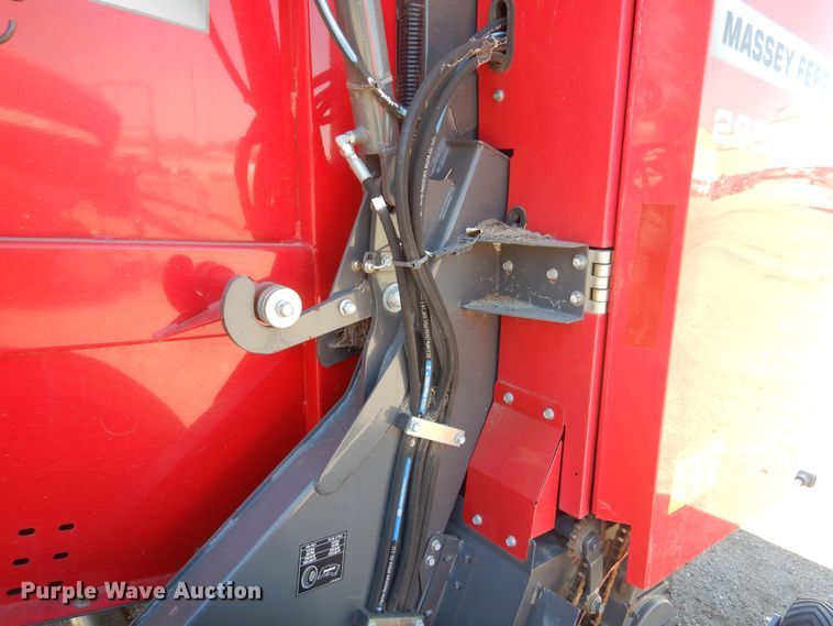 image for item LT9666 Massey  Ferguson 2956A  round Baler
