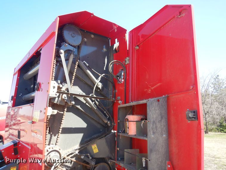 image for item LT9666 Massey  Ferguson 2956A  round Baler